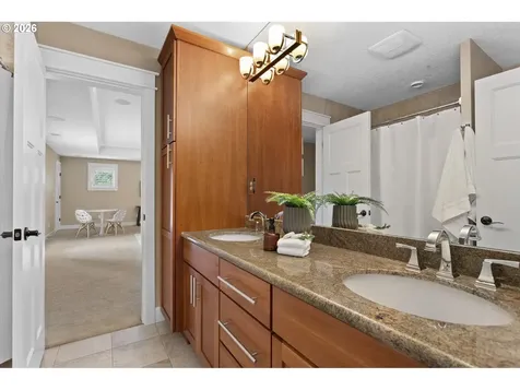 11085 NW Eggers Court Portland OR 97229
