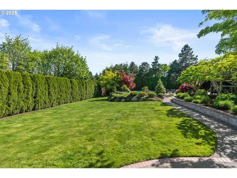 10553 SW Mount Adams Drive Beaverton OR 97007
