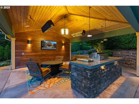 10553 SW Mount Adams Drive Beaverton OR 97007