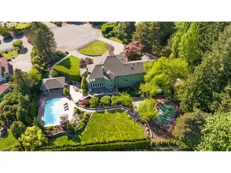 10553 SW Mount Adams Drive Beaverton OR 97007