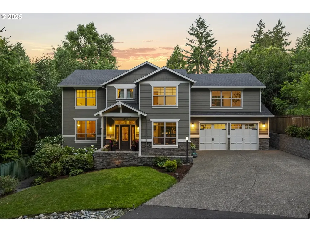 3946 SW Coronado Street Portland OR 97219