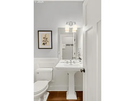 3946 SW Coronado Street Portland OR 97219