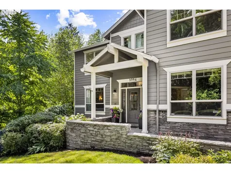 3946 SW Coronado Street Portland OR 97219