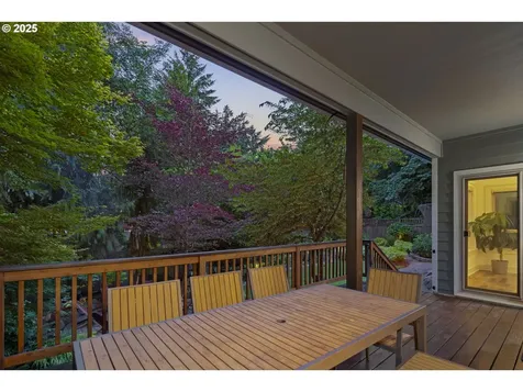 3946 SW Coronado Street Portland OR 97219