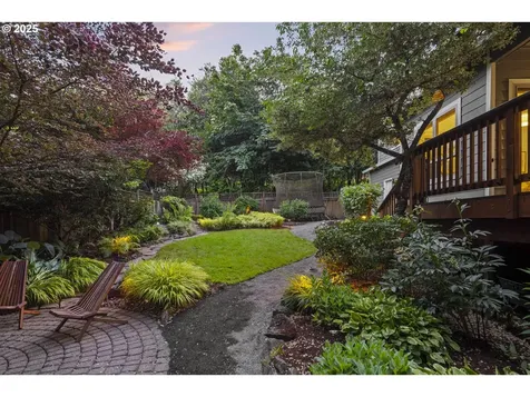 3946 SW Coronado Street Portland OR 97219