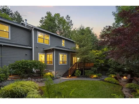 3946 SW Coronado Street Portland OR 97219