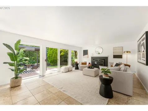 8835 SW Becker Drive Portland OR 97223