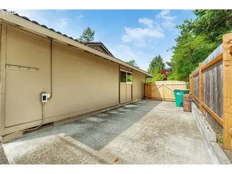8835 SW Becker Drive Portland OR 97223