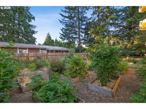 28484 Santiam Highway Sweet Home OR 97386