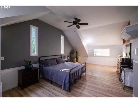 28484 Santiam Highway Sweet Home OR 97386