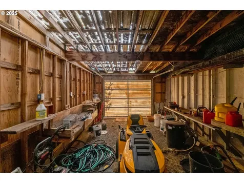 28484 Santiam Highway Sweet Home OR 97386
