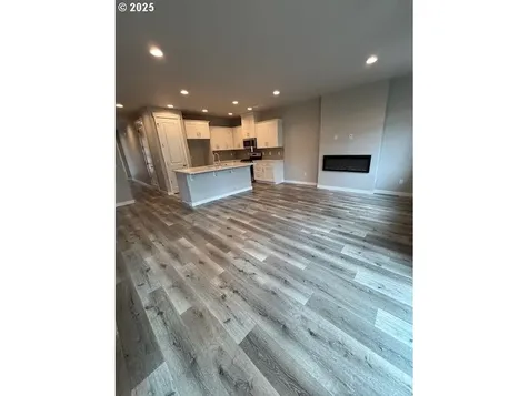11309 SE Pleasant Valley Parkway Happy Valley OR 97086