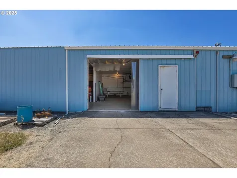 31909 SE Highway 211 Eagle Creek OR 97022