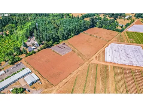 31909 SE Highway 211 Eagle Creek OR 97022