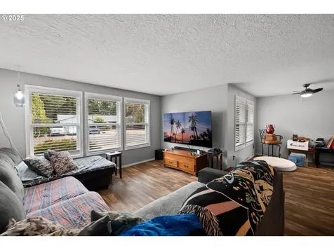 2012 SE Evans Avenue Troutdale OR 97060