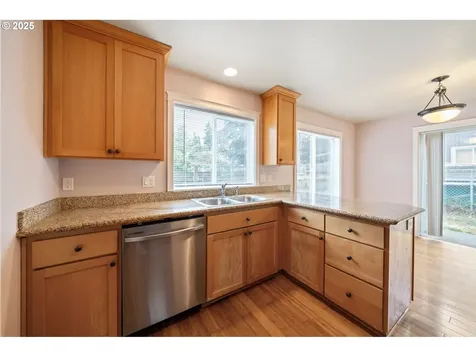 9432 N Van Houten Avenue Portland OR 97203