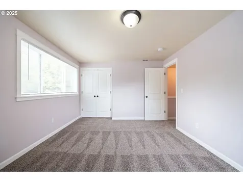 9432 N Van Houten Avenue Portland OR 97203