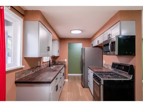4560 SE 115th Avenue Portland OR 97266