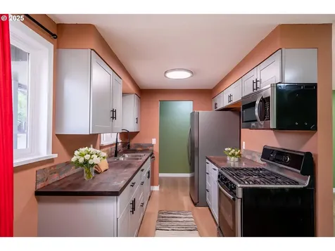4560 SE 115th Avenue Portland OR 97266