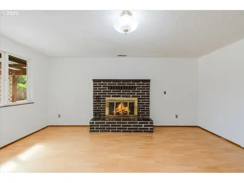 592 SE Edwards Drive Dundee OR 97115