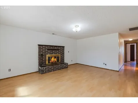 592 SE Edwards Drive Dundee OR 97115