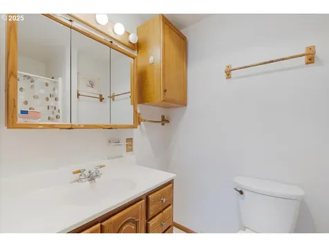 592 SE Edwards Drive Dundee OR 97115
