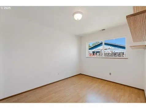 592 SE Edwards Drive Dundee OR 97115