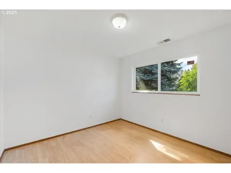 592 SE Edwards Drive Dundee OR 97115