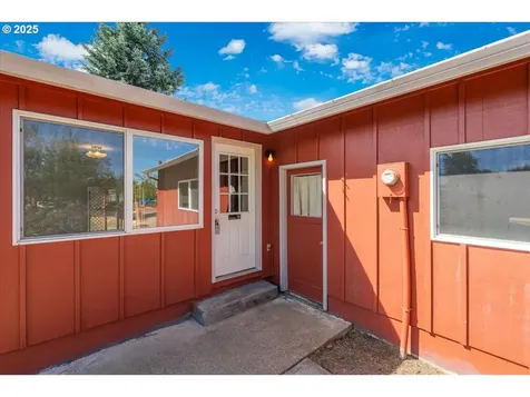 592 SE Edwards Drive Dundee OR 97115