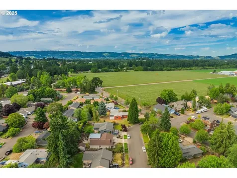 592 SE Edwards Drive Dundee OR 97115