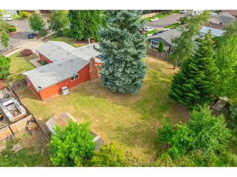 592 SE Edwards Drive Dundee OR 97115