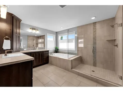 16903 NE 80th Street Vancouver WA 98682