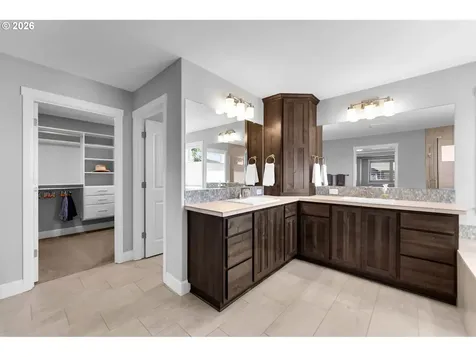 16903 NE 80th Street Vancouver WA 98682