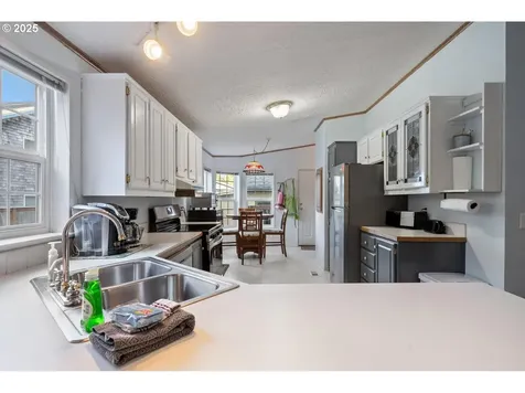 131 S Palisades Street Rockaway Beach OR 97136