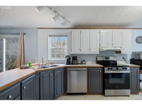 131 S Palisades Street Rockaway Beach OR 97136