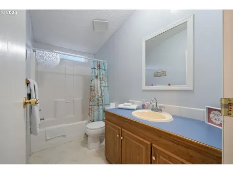 131 S Palisades Street Rockaway Beach OR 97136