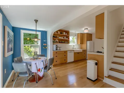 5804 N Delaware Avenue Portland OR 97217