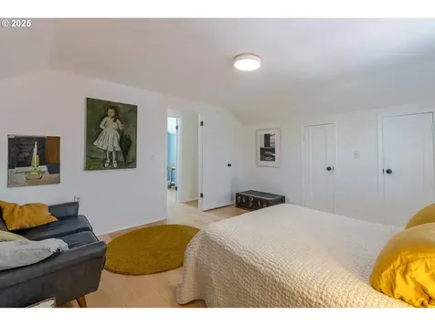 5804 N Delaware Avenue Portland OR 97217