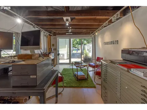 5804 N Delaware Avenue Portland OR 97217