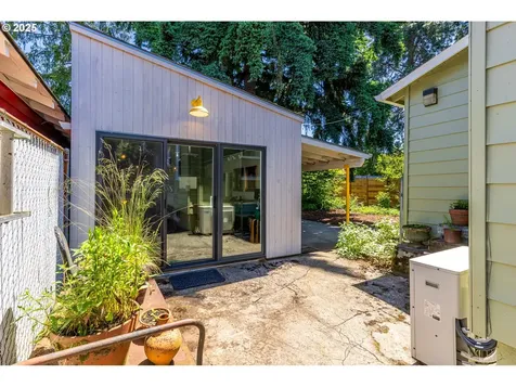 5804 N Delaware Avenue Portland OR 97217