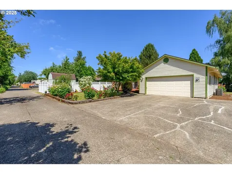 1400 NE 19th Street Mcminnville OR 97128