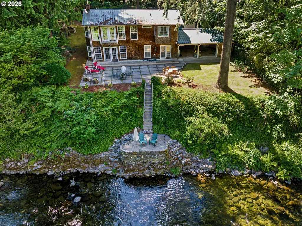 21100 E Country Club Loop Brightwood OR 97011