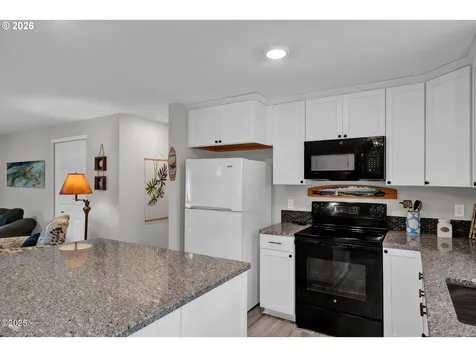 1302 SW 63rd Street Lincoln City OR 97367