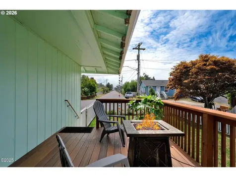 1302 SW 63rd Street Lincoln City OR 97367