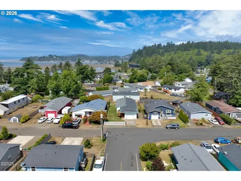 1302 SW 63rd Street Lincoln City OR 97367