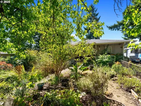 5215 SE 104th Avenue Portland OR 97266