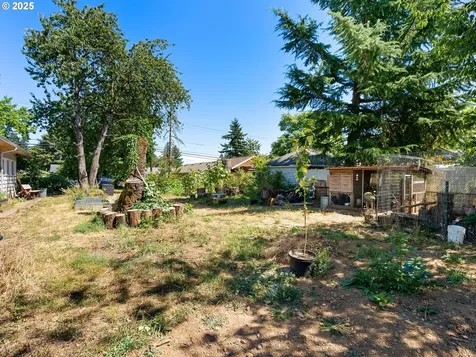 5215 SE 104th Avenue Portland OR 97266