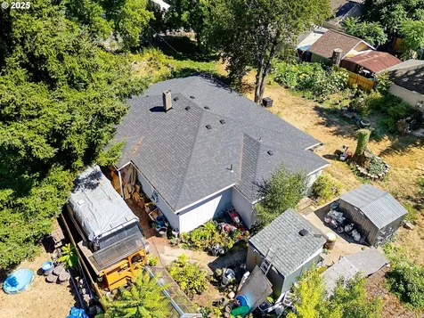 5215 SE 104th Avenue Portland OR 97266