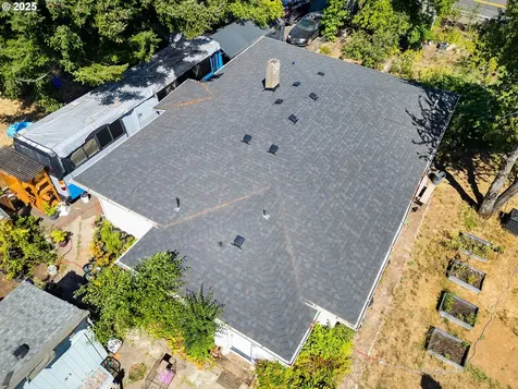 5215 SE 104th Avenue Portland OR 97266