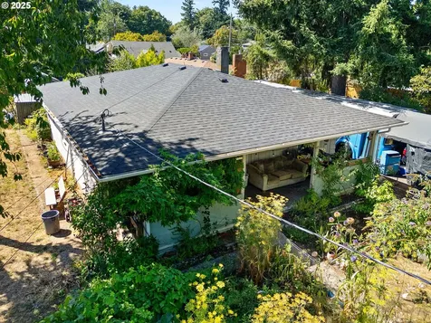 5215 SE 104th Avenue Portland OR 97266